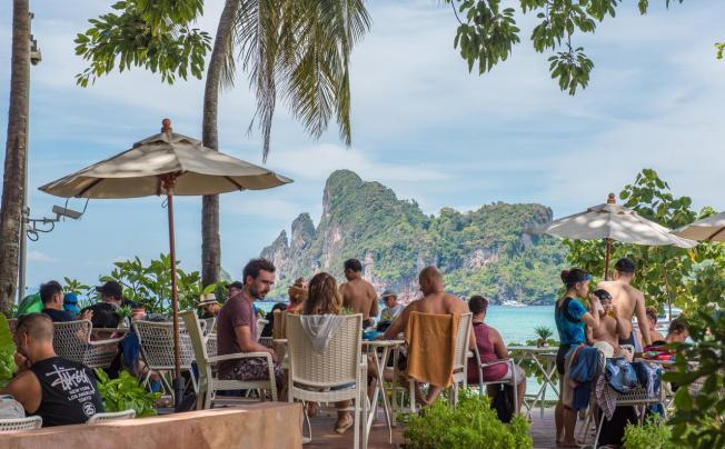 Фото отеля Phi Phi Charlie Beach Resort