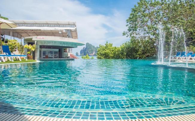 Фото отеля Phi Phi Charlie Beach Resort