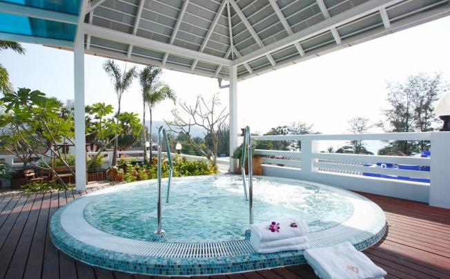 Фото отеля RAYABURI HOTEL PATONG 