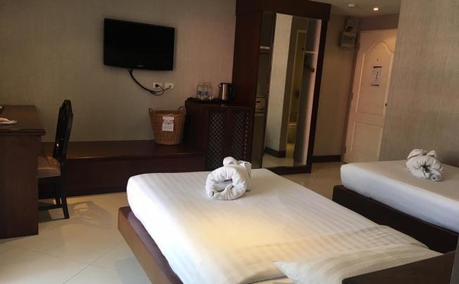 Фото отеля RAYABURI HOTEL PATONG 