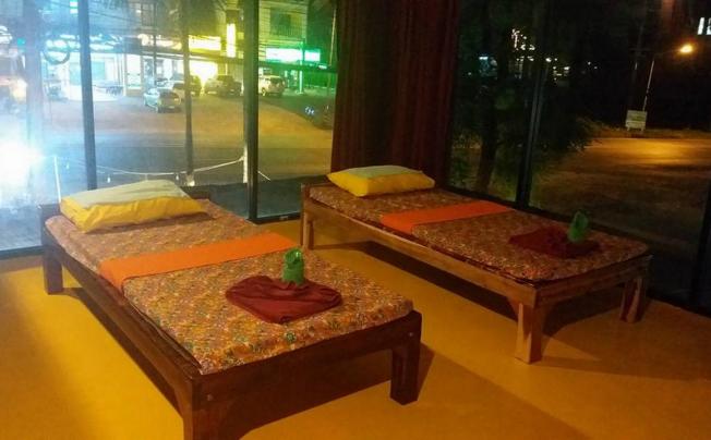 Фото отеля Khao Lak Youth Club Hotel