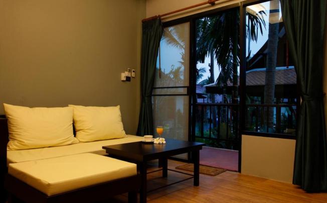 Фото отеля Cocoville Phuket