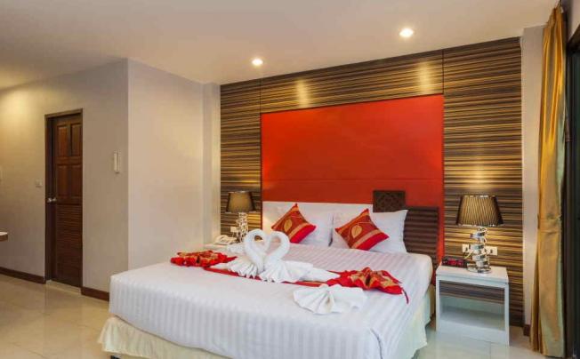 Фото отеля Patong Max Value Hotel