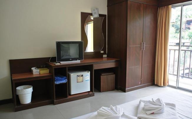 Фото отеля Asialoop G-House