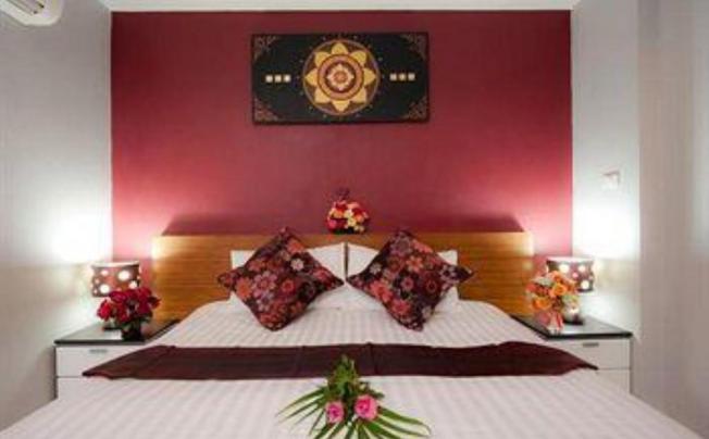 Фото отеля Rama Kata Beach Hotel