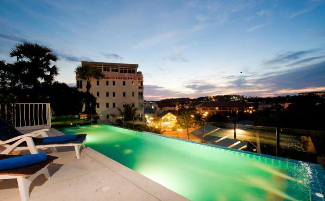 Фото отеля Rama Kata Beach Hotel