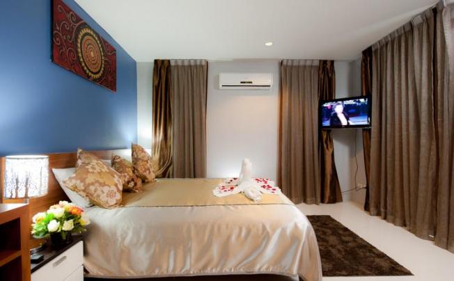 Фото отеля Rama Kata Beach Hotel
