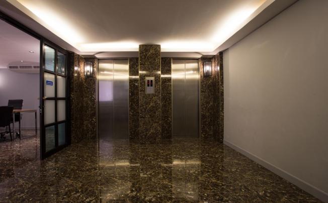 Фото отеля First House hotel Bangkok