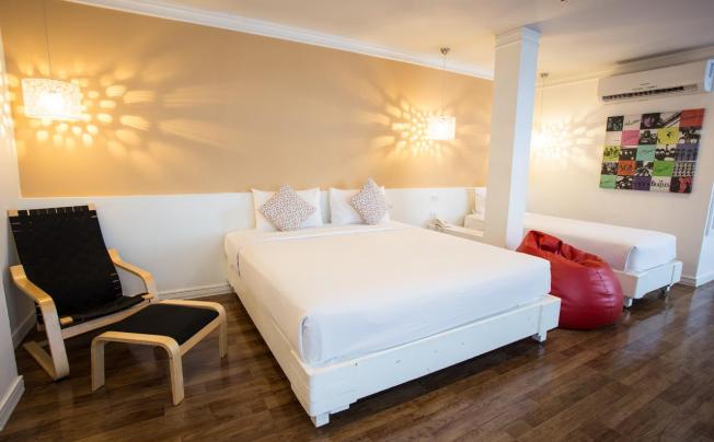 Фото отеля First House hotel Bangkok