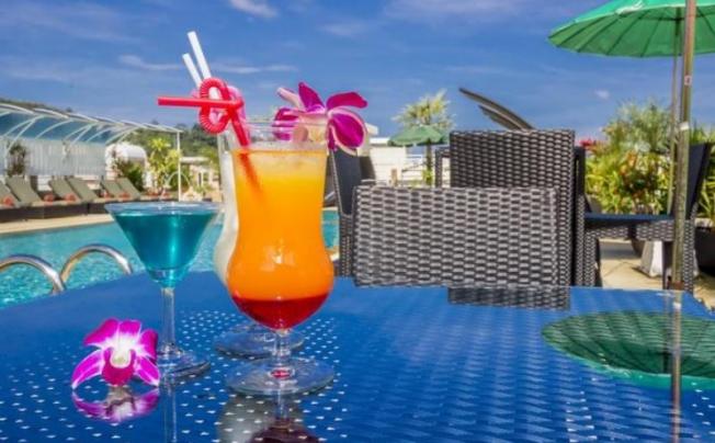 Фото отеля Azure Phuket Hotel