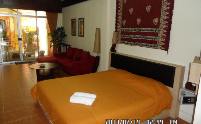 Фото отеля Nin Apartments Karon Beach