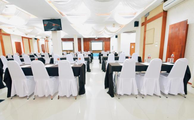 Фото отеля Glory Place Hua Hin