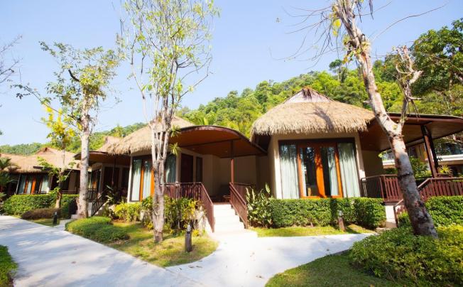 Фото отеля TUP KAEK SUNSET BEACH RESORT & SPA 