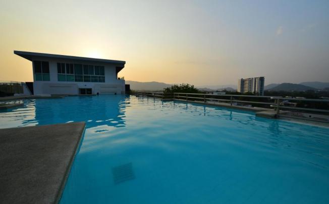 Фото отеля Modern Thai Suites Hotel