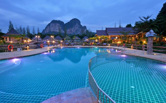 Фото отеля POONSIRI RESORT 