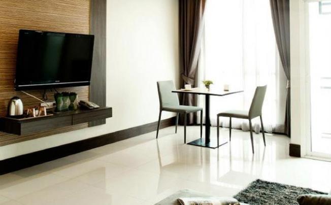 Фото отеля Crystal Suites