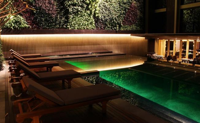 Фото отеля Arcadia Suites Bangkok 