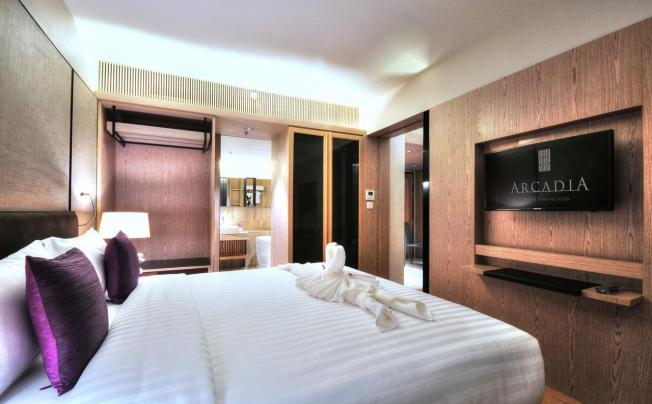Фото отеля Arcadia Suites Bangkok 