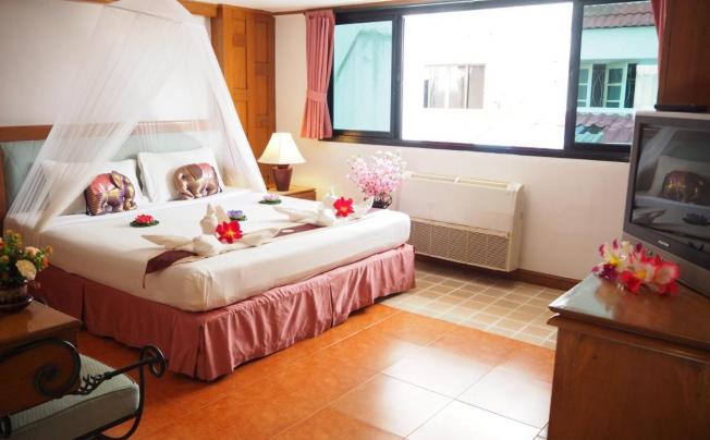 Фото отеля Your Place Inn