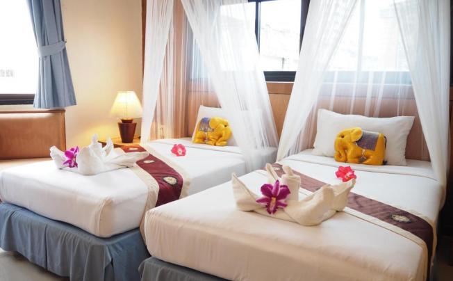 Фото отеля Your Place Inn