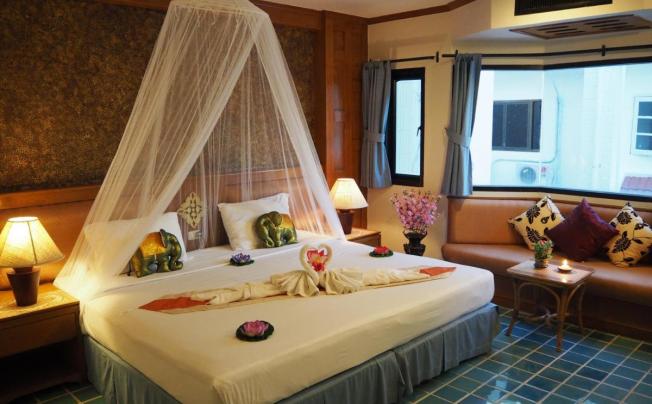 Фото отеля Your Place Inn