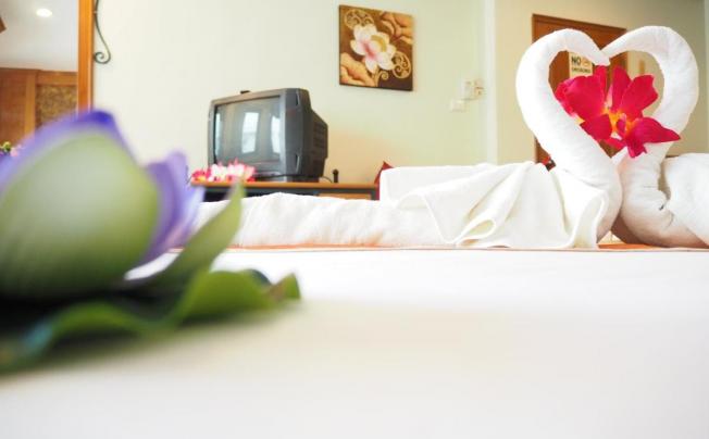 Фото отеля Your Place Inn