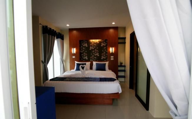 Фото отеля CALYPSO PATONG HOTEL