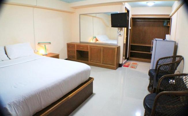 Фото отеля Mid Town Inn Pattaya 