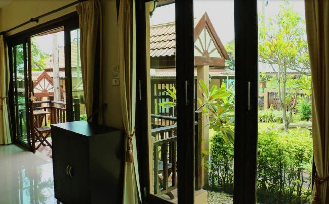 Фото отеля Whispering Palms Resort Bophut