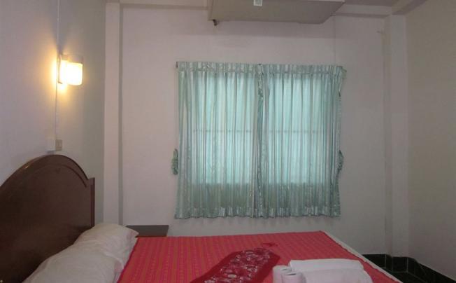 Фото отеля BELLA TROPICANA HOTEL & GUESTHOUSE