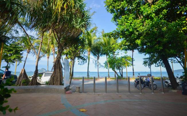 Фото отеля Ao Nang Seafront Thai Resort