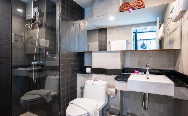 Фото отеля Dsure Patong Hotel