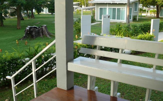 Фото отеля Bangsaen Heritage hotel
