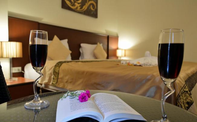 Фото отеля Sharaya Residence Patong