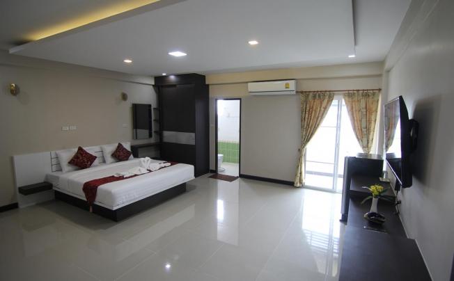 Фото отеля Gold Airport Suites