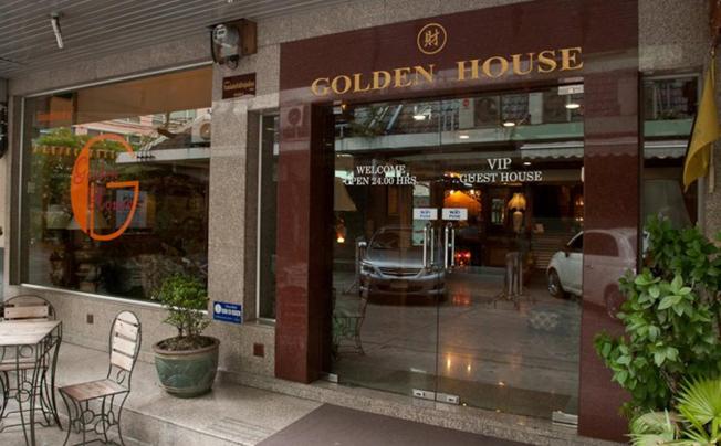 Фото отеля Golden House hotel bangkok