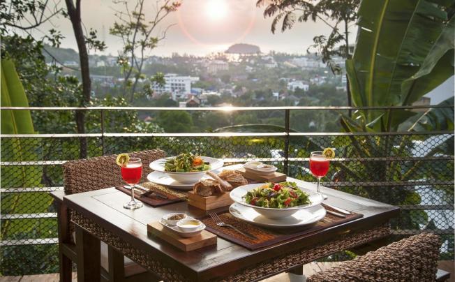 Фото отеля Shanaya Ocean View Residence