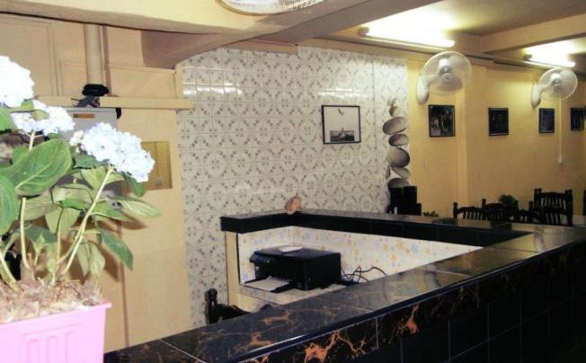 Фото отеля Feel At Home Backpackers