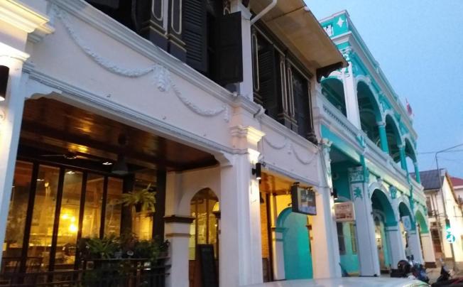 Фото отеля Sunny Hostel Phuket