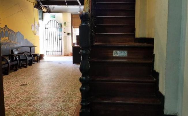 Фото отеля Sunny Hostel Phuket