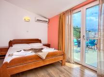Mazarak Apartments 3*
