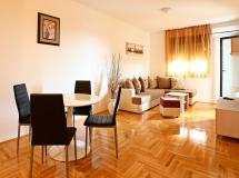 Adriatik Lux Apartments 4*