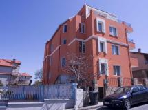 Villa Dari 2*