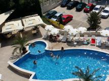 Royal Cove Aparthotel 3*