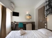 Metropolitan Hotel 3*