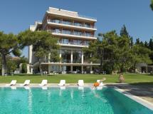 Kalamaki Beach Resort 4*