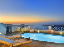 Absolute Bliss Imerovigli Suites  4*