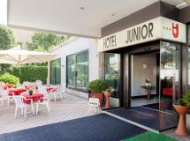 Junior 3*
