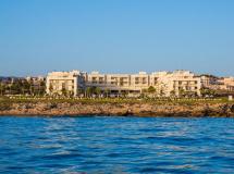 Amphora Beach Resort & Suites  4*