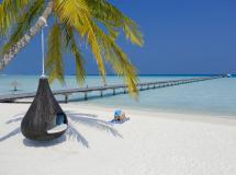Holiday Island Resort & Spa 4*
